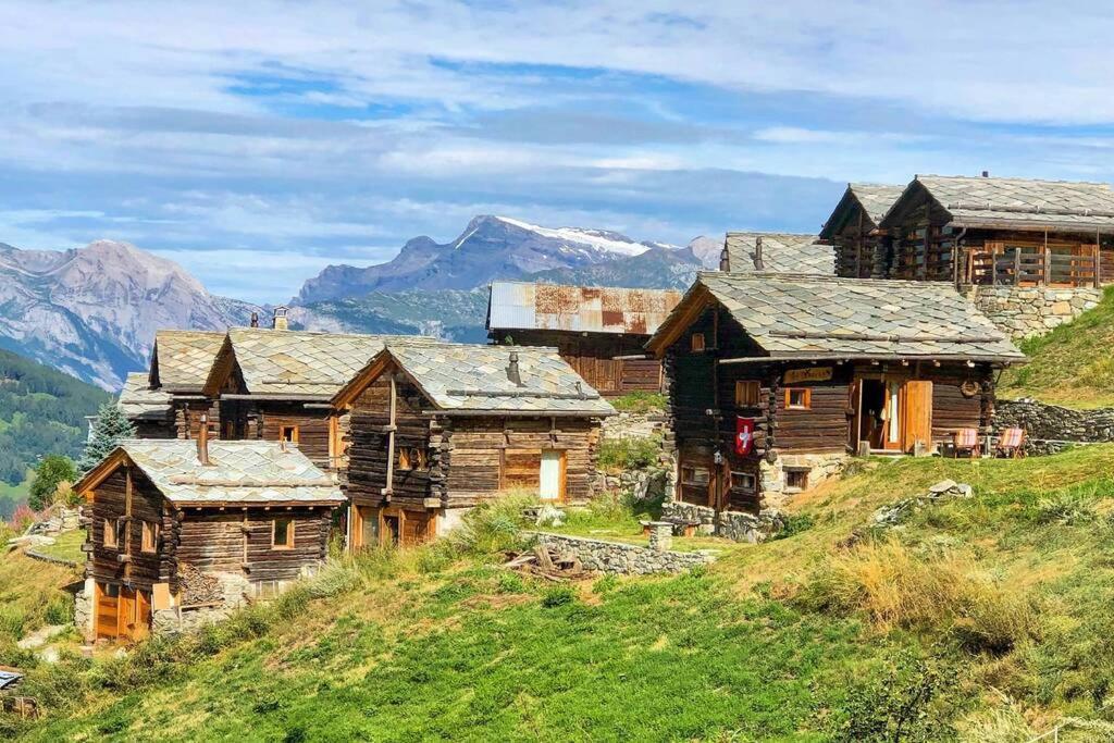 Appartement "Le Ver Luisant" A Saint-Martin, Val D'Herens, Valais المظهر الخارجي الصورة