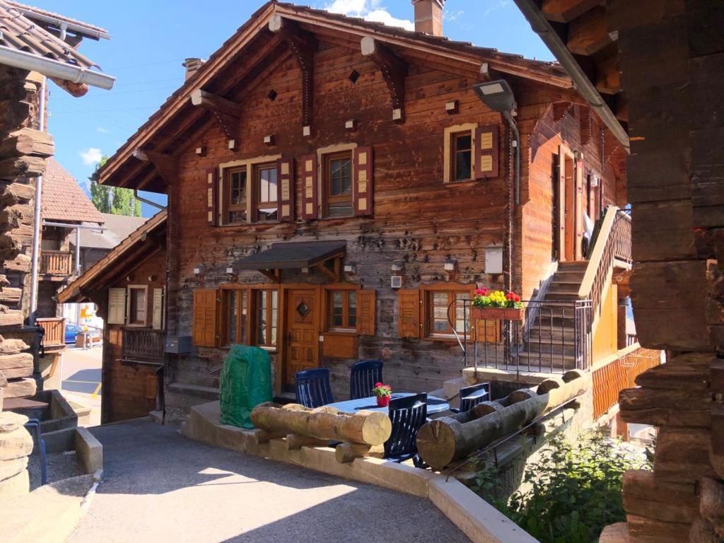 Appartement "Le Ver Luisant" A Saint-Martin, Val D'Herens, Valais المظهر الخارجي الصورة